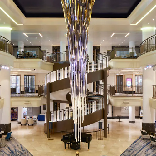 P&O Britannia Grand Atrium
